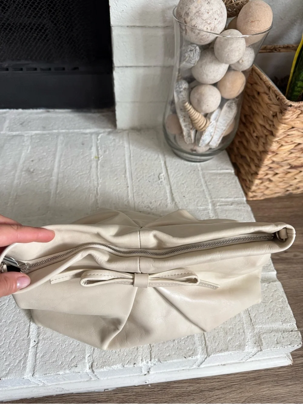Reformation sleek fold